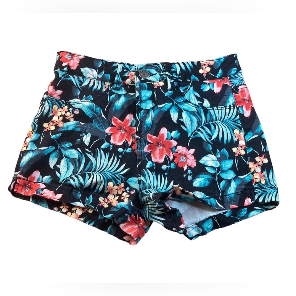 So mid rise Hawaiian floral pattern shorts 9